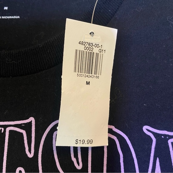 Old Navy Wednesday Addams Umbrella Tee Women's M Black Addams Family Spooky NWT - Picture 3 of 4